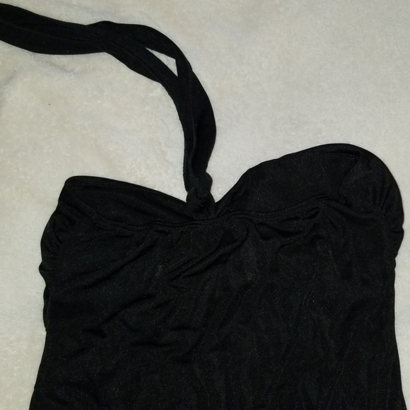 Halter top - Picture 3 of 4